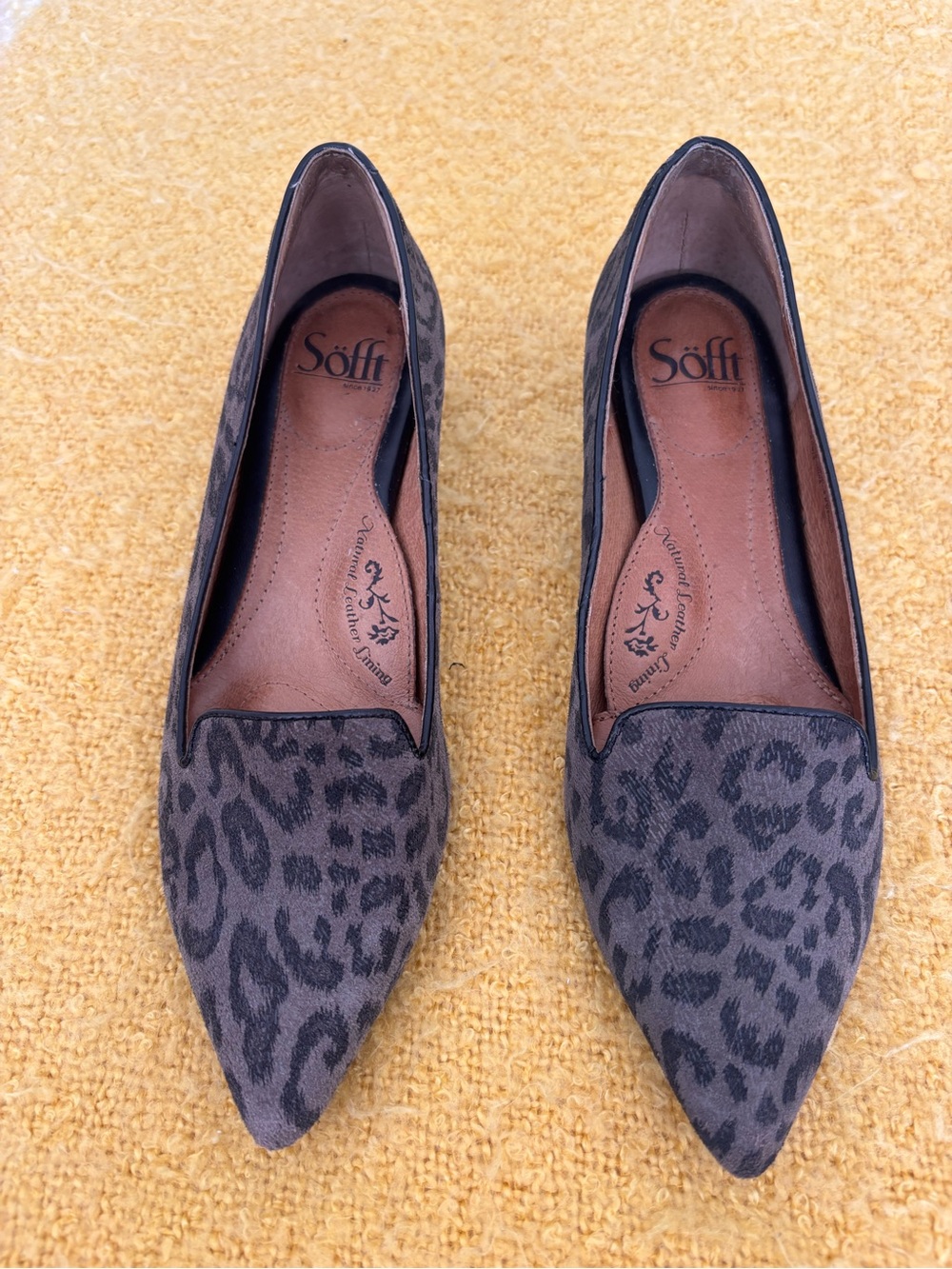 Söfft Women's Grey Leopard Pointed Toe Kitten Heel